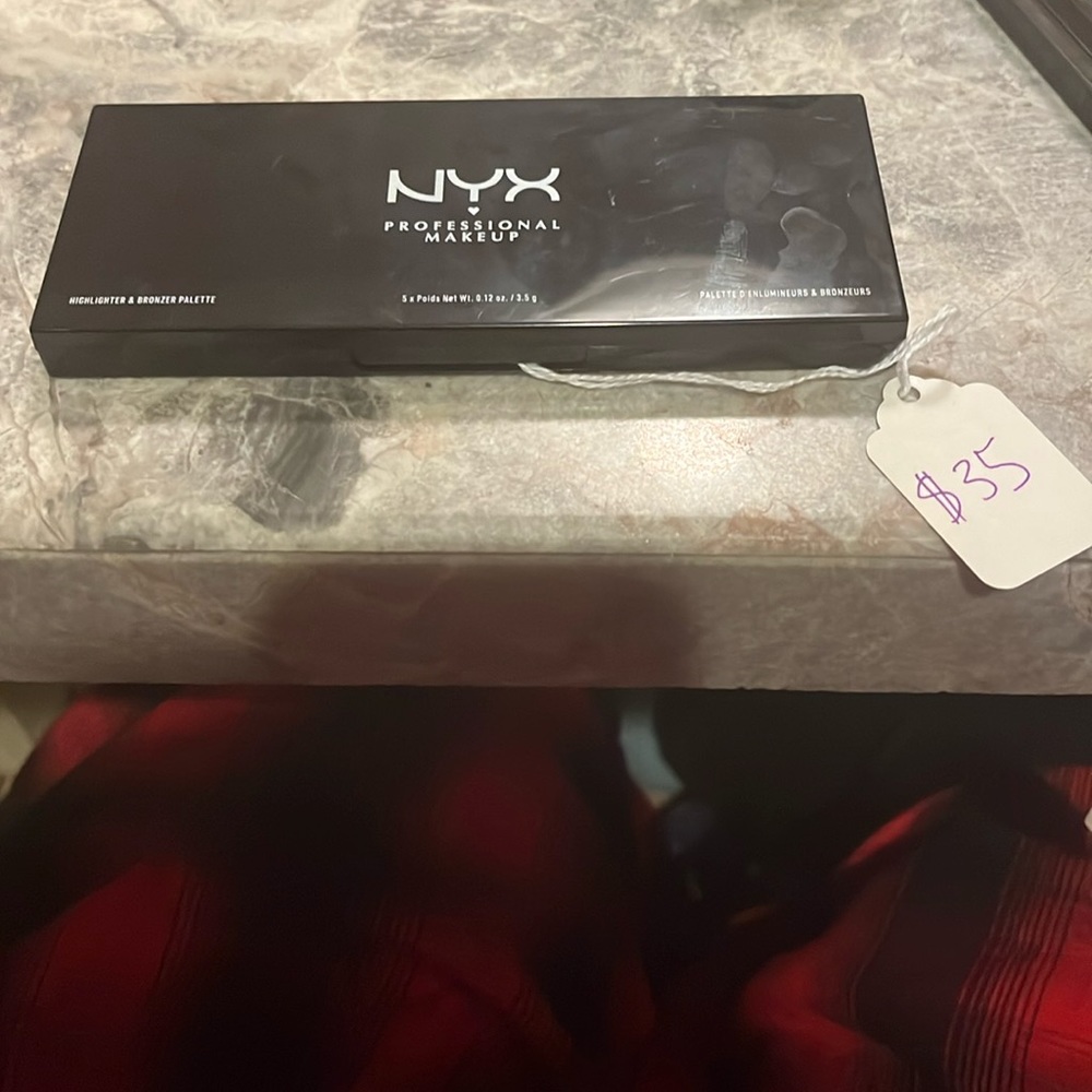 NYX